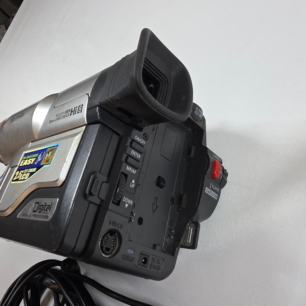 Samsung SCL610 Hi8 8mm Camcorder 22x Optical Zoom 500x untested no battery - Picture 2 of 6